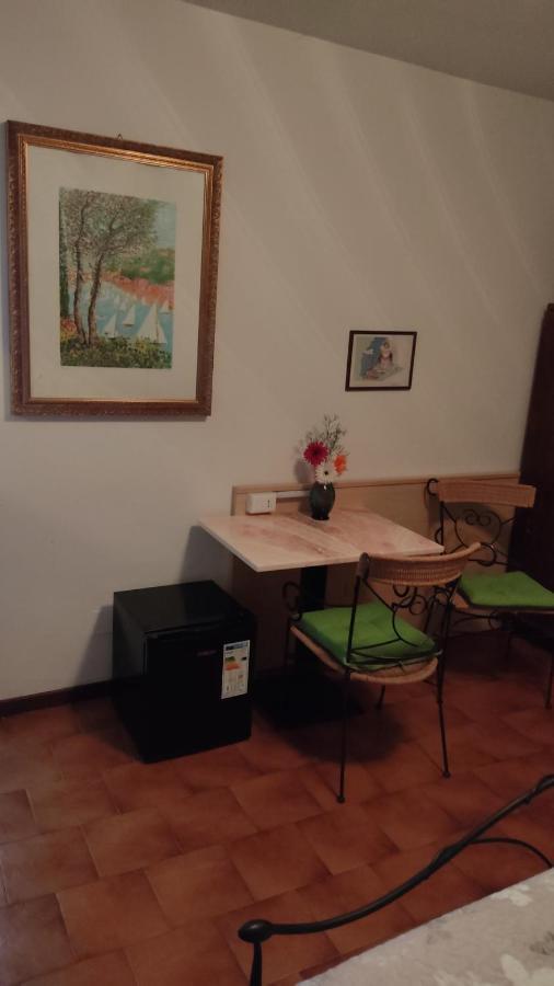 Hotel La Vela Castelnuovo Rangone Zewnętrze zdjęcie