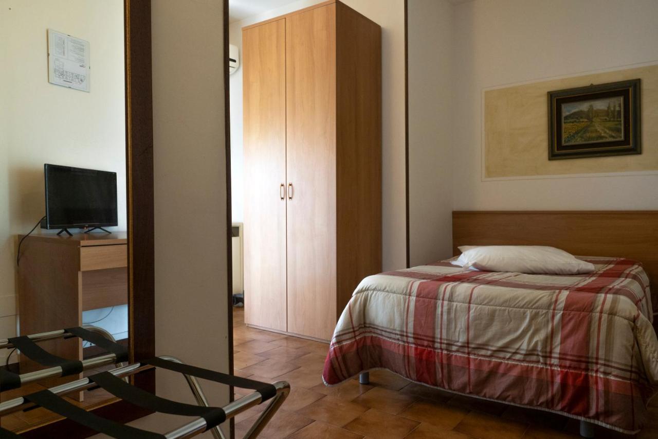 Hotel La Vela Castelnuovo Rangone Zewnętrze zdjęcie